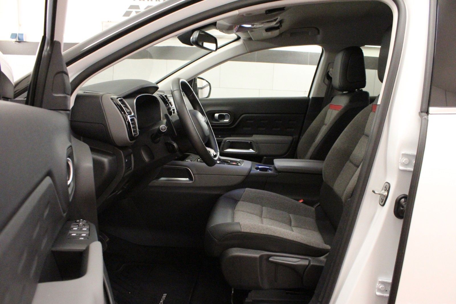 Fahrzeugabbildung Citroën C5 Aircross  PureTech 130 Automatik *AHK*