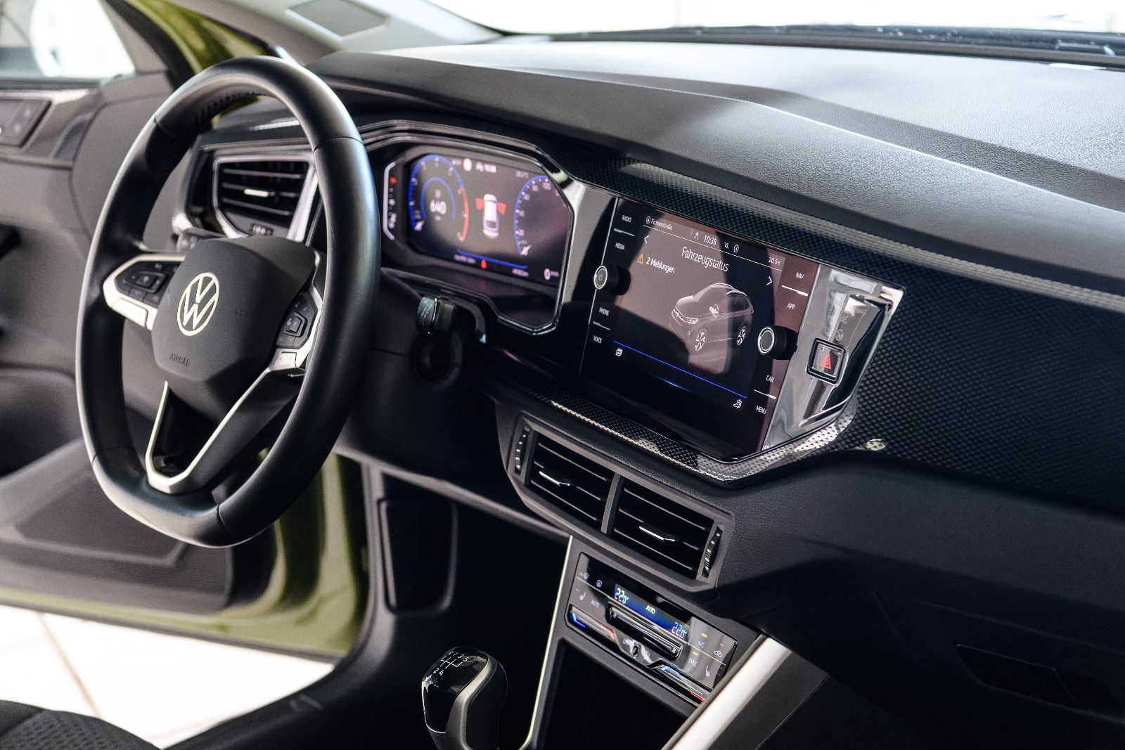 Fahrzeugabbildung Volkswagen Taigo Life+LED+KAMERA+SHZ+GJR+DIGIT.TACHO+ACC+IQ