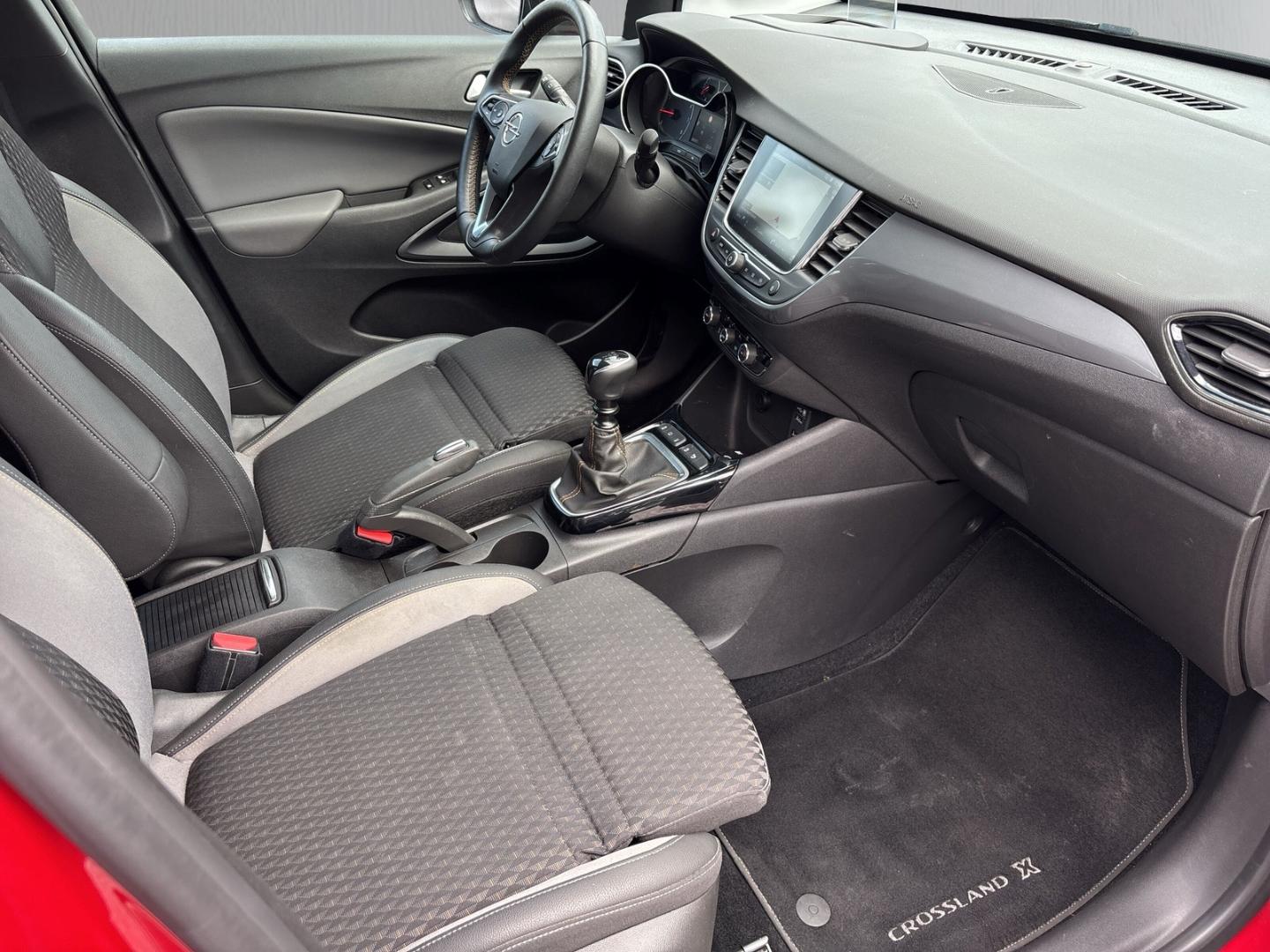Opel Crossland X 1.2 Ultimate BLIS HeadUp Navi Parkas