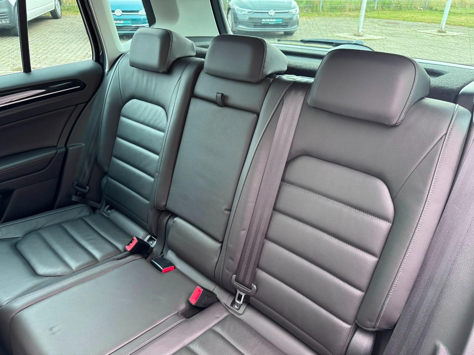 Volkswagen Golf Sportsvan VII Highline Kamera, Pano, Navi