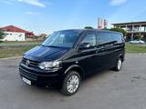 Volkswagen T5 Caravelle - schwarze Volkswagen T5 Caravelle
