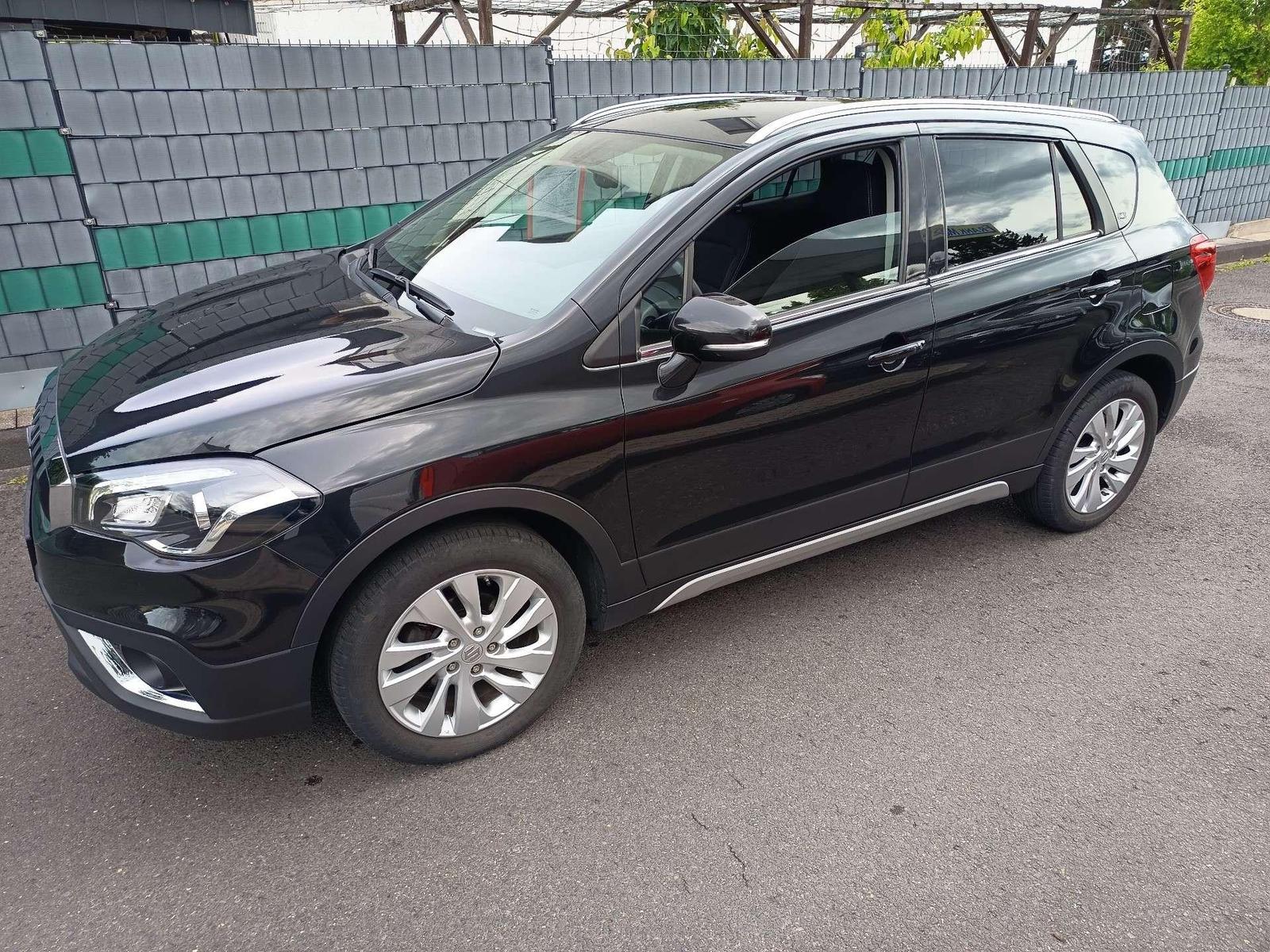 Suzuki SX4 S-Cross 1.4 Boosterjet Hybrid Co