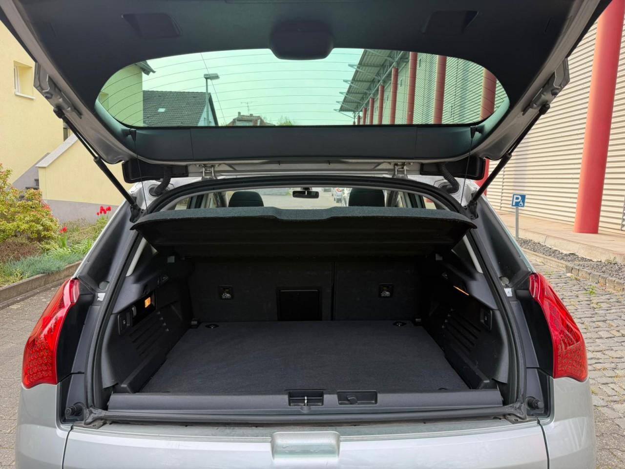 Peugeot 3008 Premium Klima Einparkhilfe Panoramadach