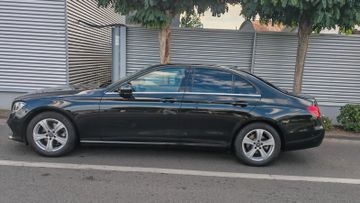 Mercedes E 200 - 2