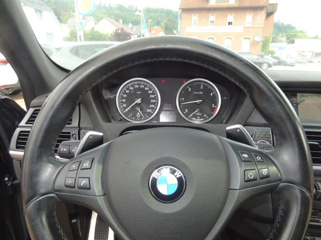 Fahrzeugabbildung BMW X6 xDrive40d/M-Sport/HUD/GSD/Leder/Xenon/SoftCl