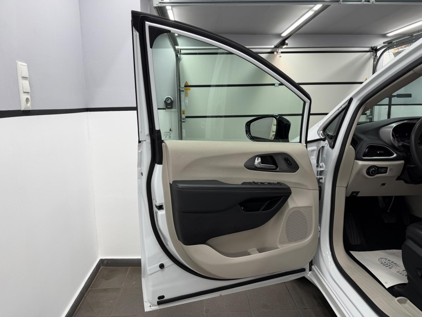 Chrysler Pacifica 3.6 V6 Hybrid Touring L*Memory*ACC*SHZ, миниатюра 18