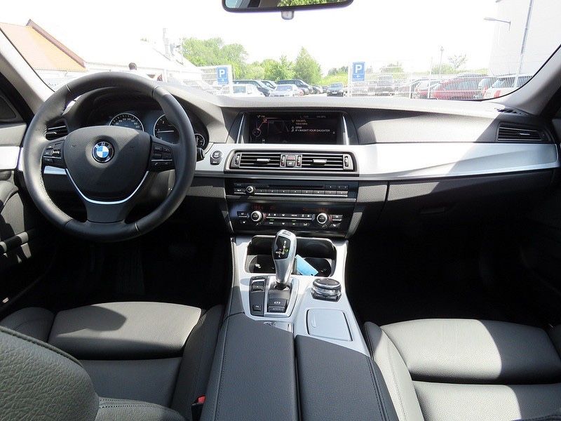 Image of BMW 520