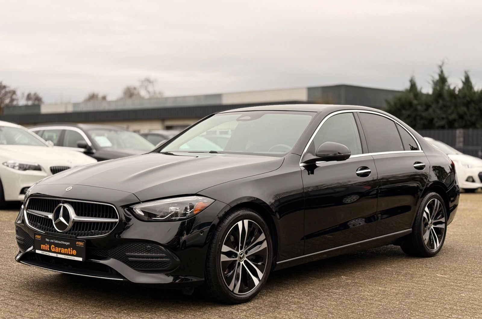 MERCEDES-BENZ C300 4Matic 360° Pano Burmester Keyless&amp;Go