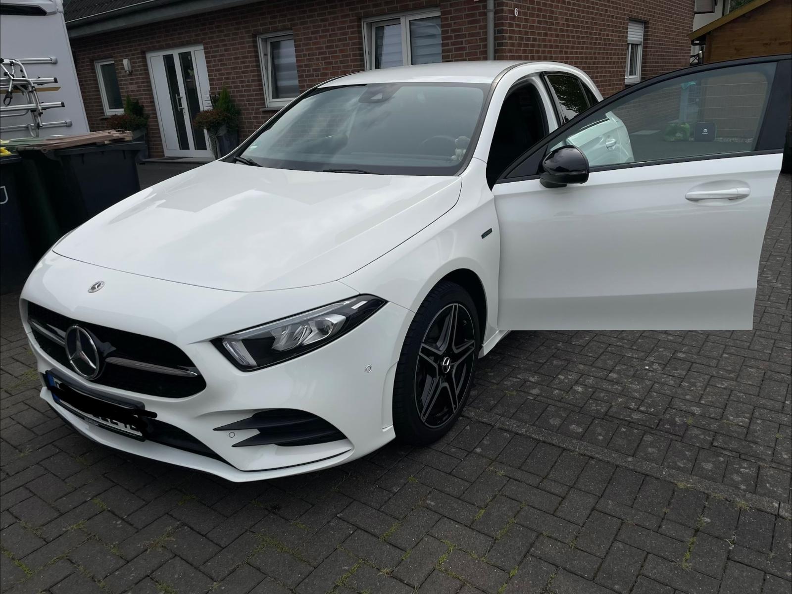 Mercedes-Benz A 250 e