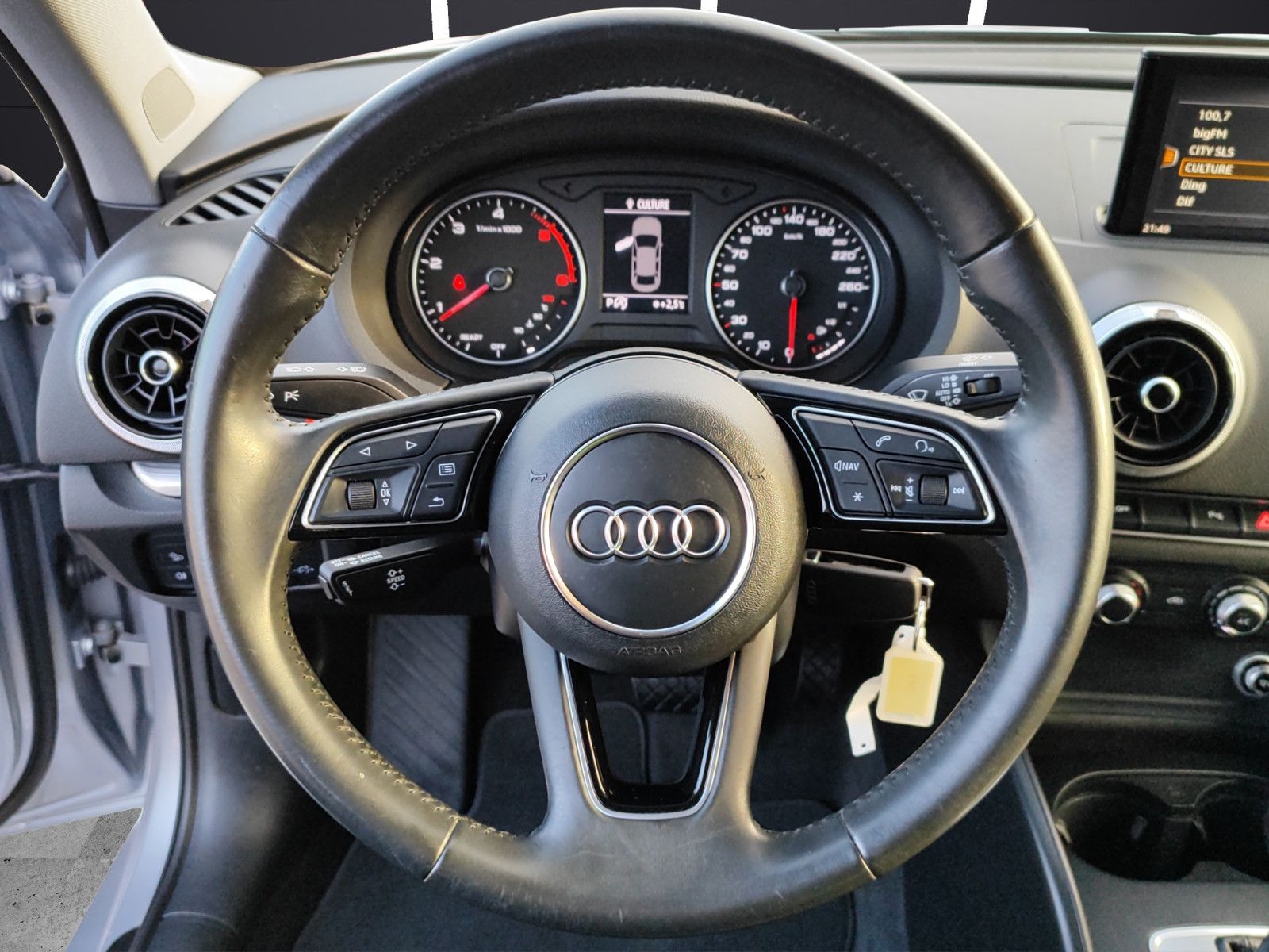 Fahrzeugabbildung Audi A3  quattro sport*1Hand*Xenon*AHK*PDC*SitzHZ*