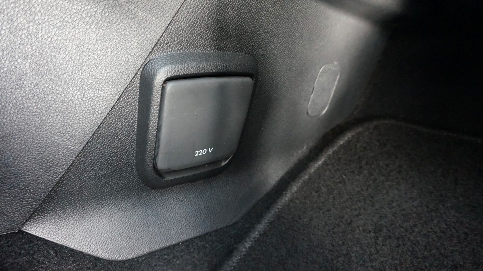 Fahrzeugabbildung Citroën Berlingo Feel M *1.Hand*Carplay*Navi*Kamera*