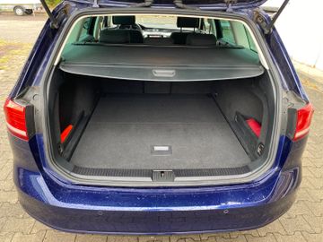 Volkswagen Passat Variant - 11