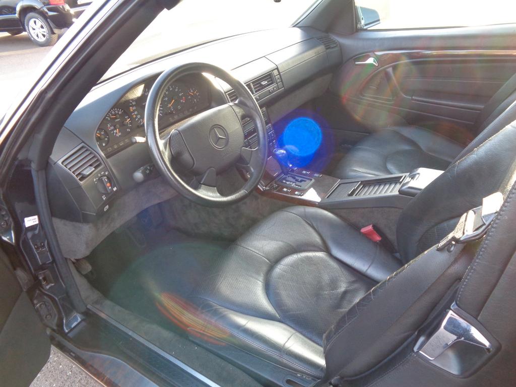 Mercedes-Benz SL 320