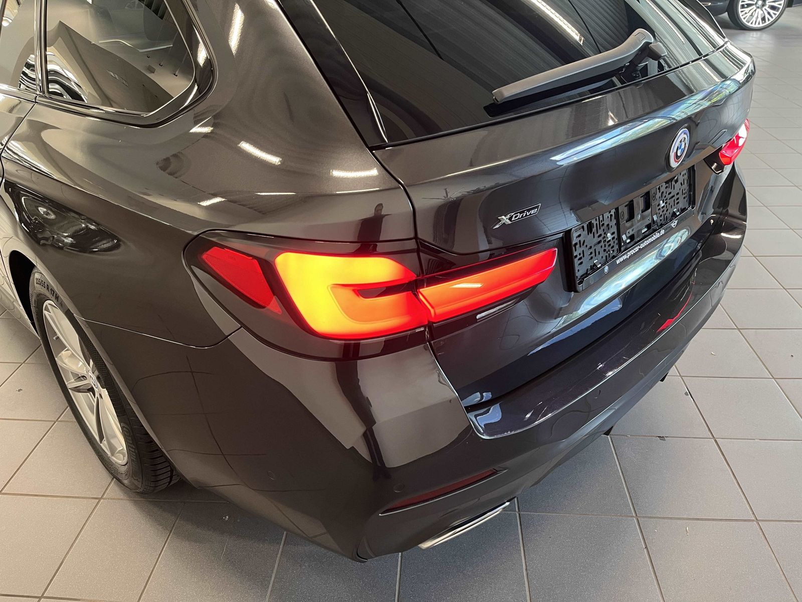 BMW 520d xDrive Touring M Sport HUD PANO ACC RFK NAV foto 5