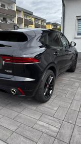 Jaguar E-Pace P250 R-DYNAMIC SE 4WD Auto R-DYNAMIC SE - Jaguar E-Pace: P250