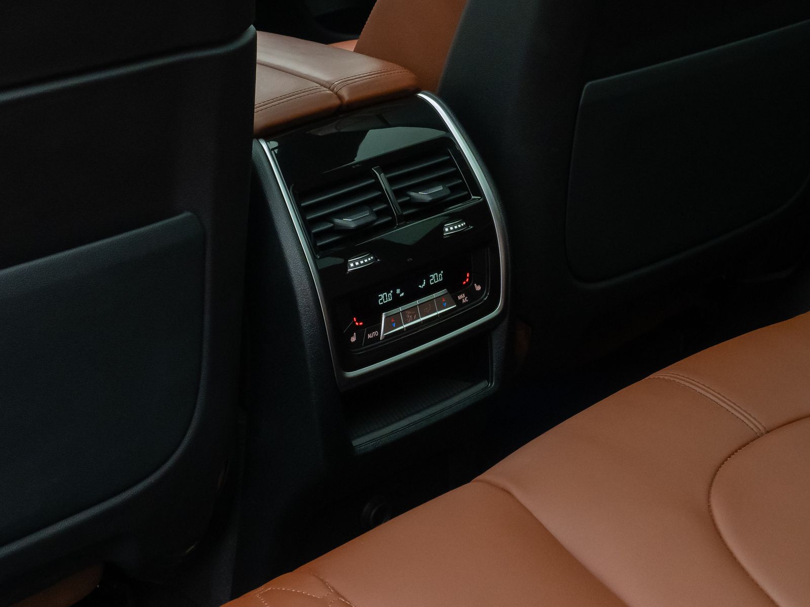 Fahrzeugabbildung BMW X5 xD45e M Sport Laser 360° DAB HUD H/K Panorama