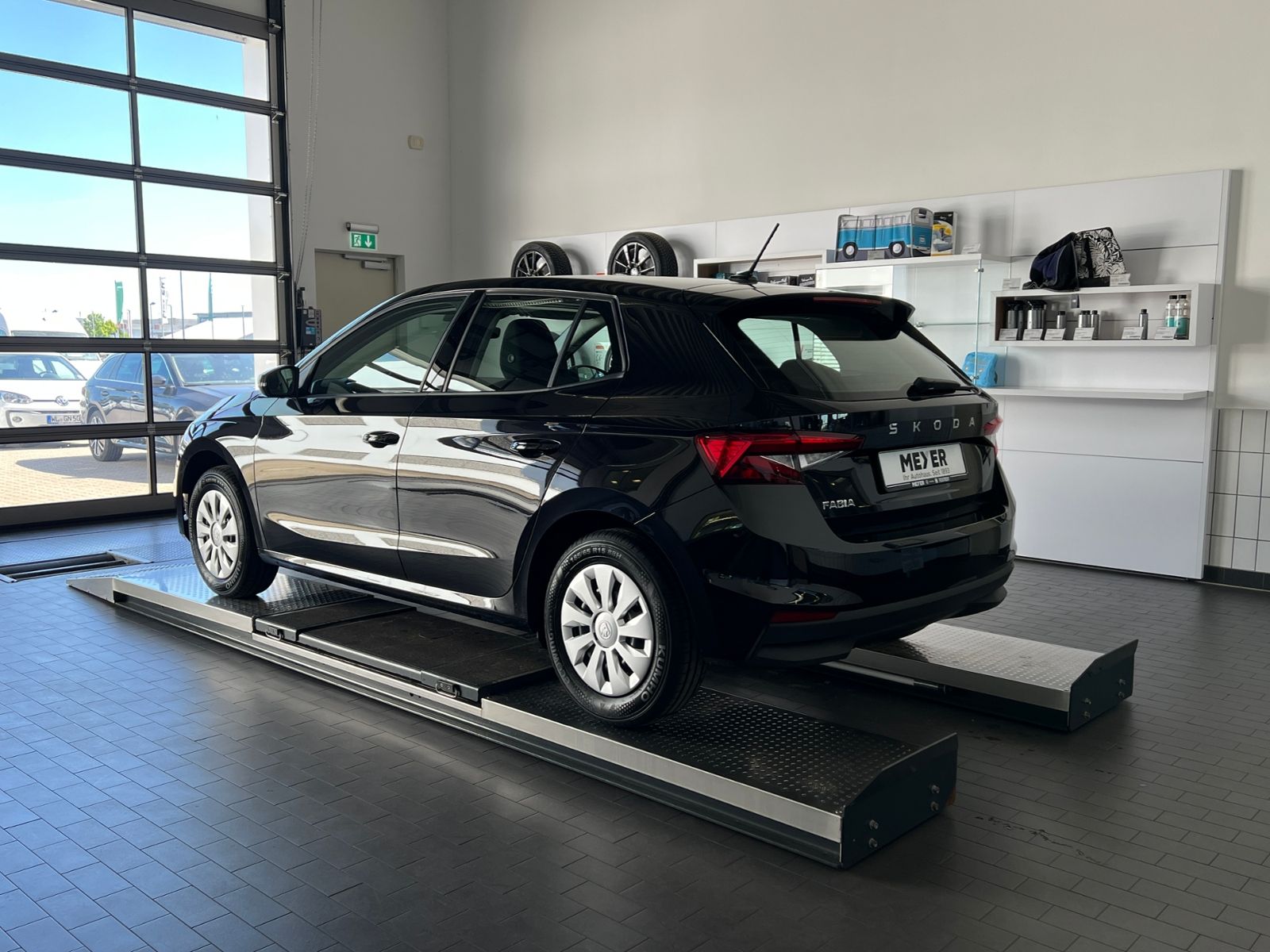 Fahrzeugabbildung SKODA Fabia Selection 1.0 MPI *Winterpaket,LED*