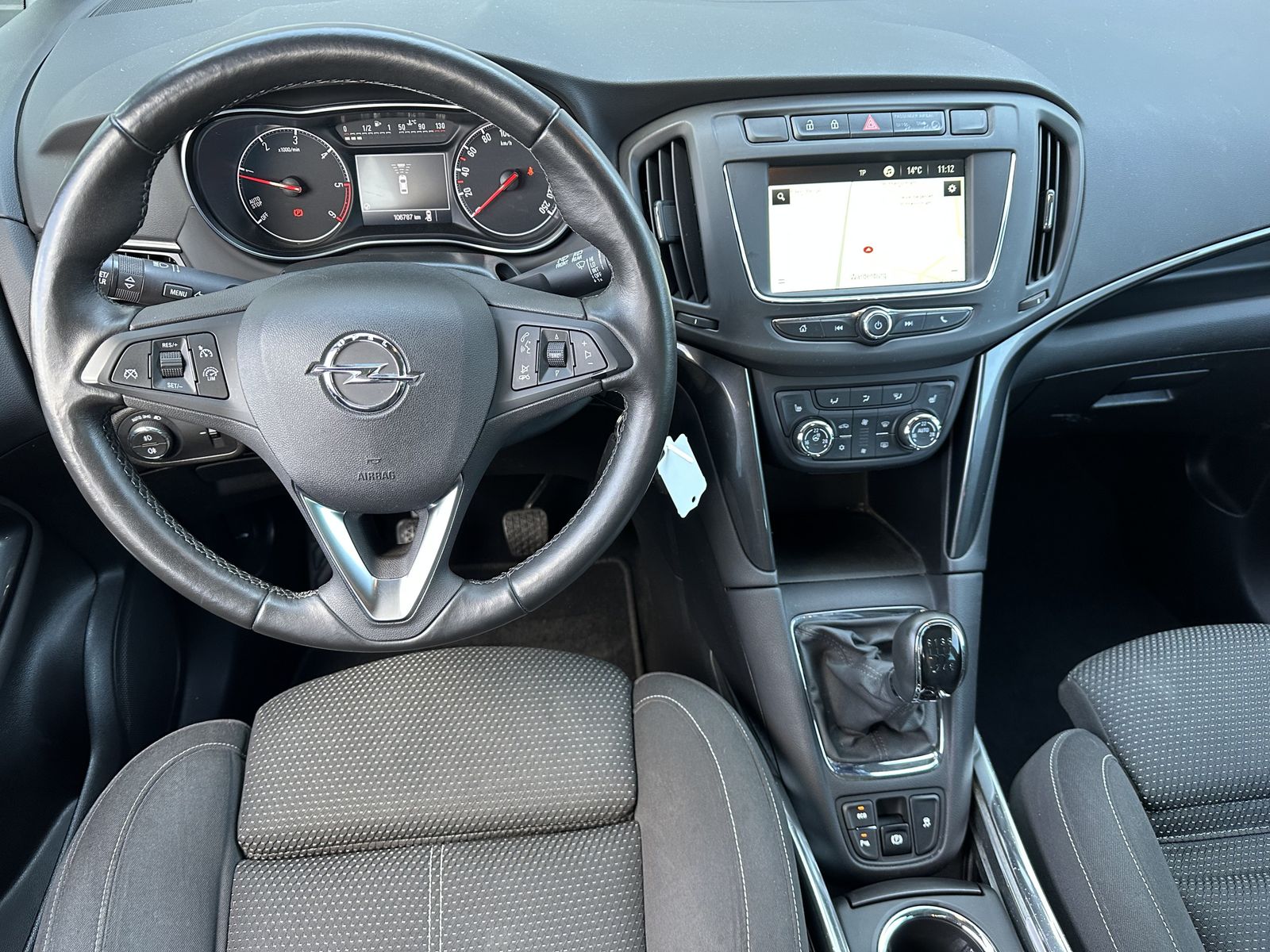 Fahrzeugabbildung Opel Zafira 1.6 D Business Innov. NAV+LED+PP+AHK+17ZO