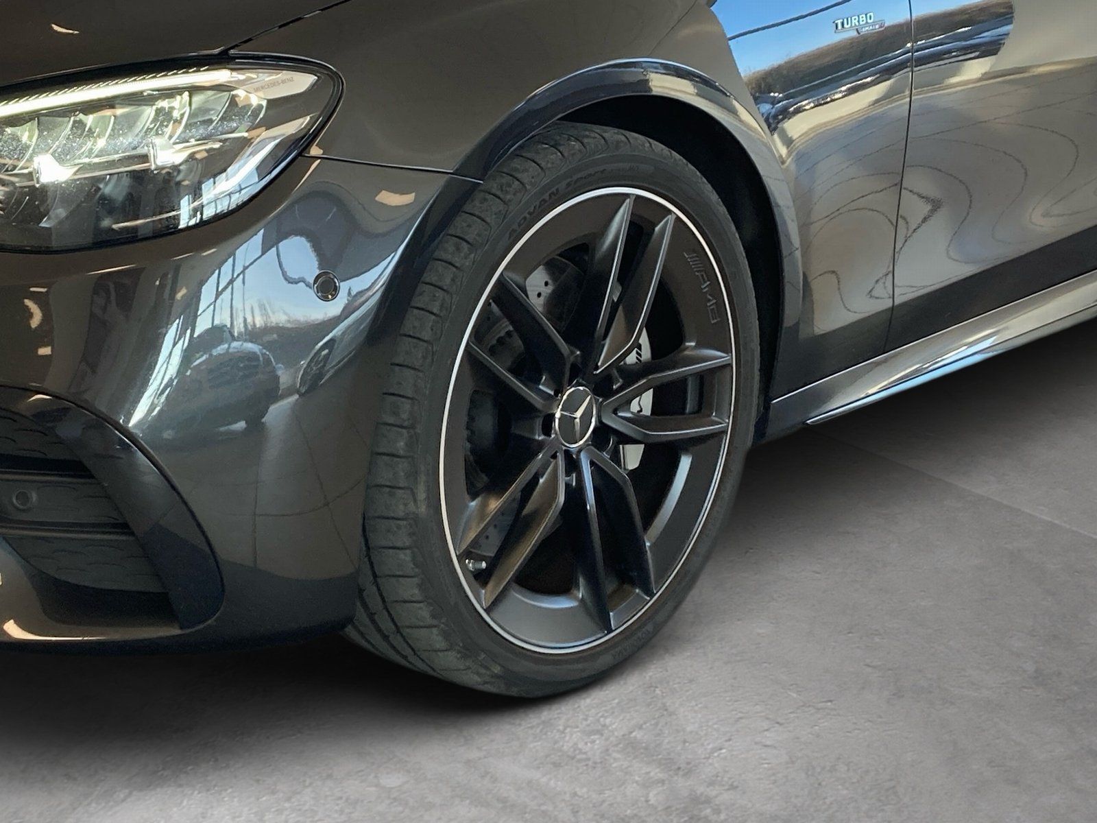 Fahrzeugabbildung Mercedes-Benz E 53 T 4M+ AMG*Distronic*Panorama*AHK*Standheiz*