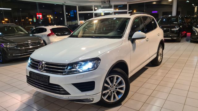 Volkswagen TouaregV6-TDI-1HAND*AHK+LEDER+XENO+KAM+NAV+TEMPO