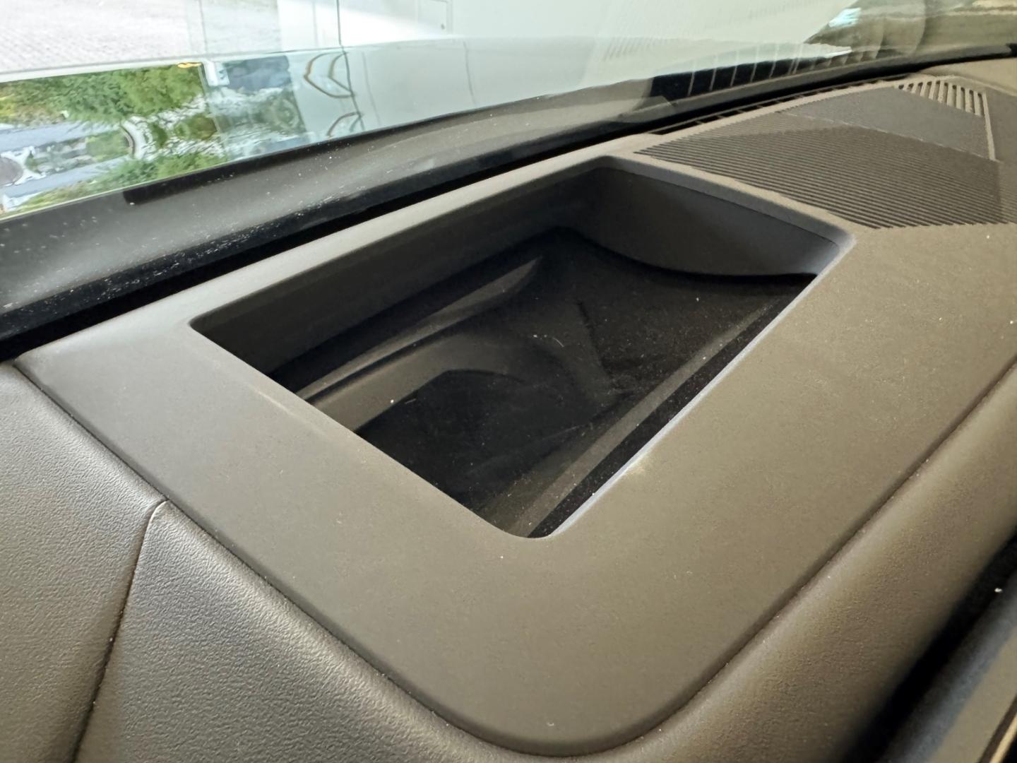 BMW 520 i MSPORT HEADUP+ANHÄNG.KUPPL.+STANDHZ.+PANO+