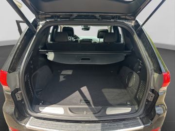 Jeep Grand Cherokee - 11
