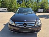 Mercedes-Benz C 220 CDI T BlueEFFICIENCY AVANTGARDE - Mercedes-Benz C 220: C220cdi