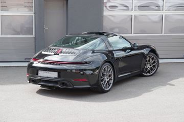 Porsche 992.2 Targa 4S*ACC,BOSE,Chrono,Sitzlüftung,14-W.
