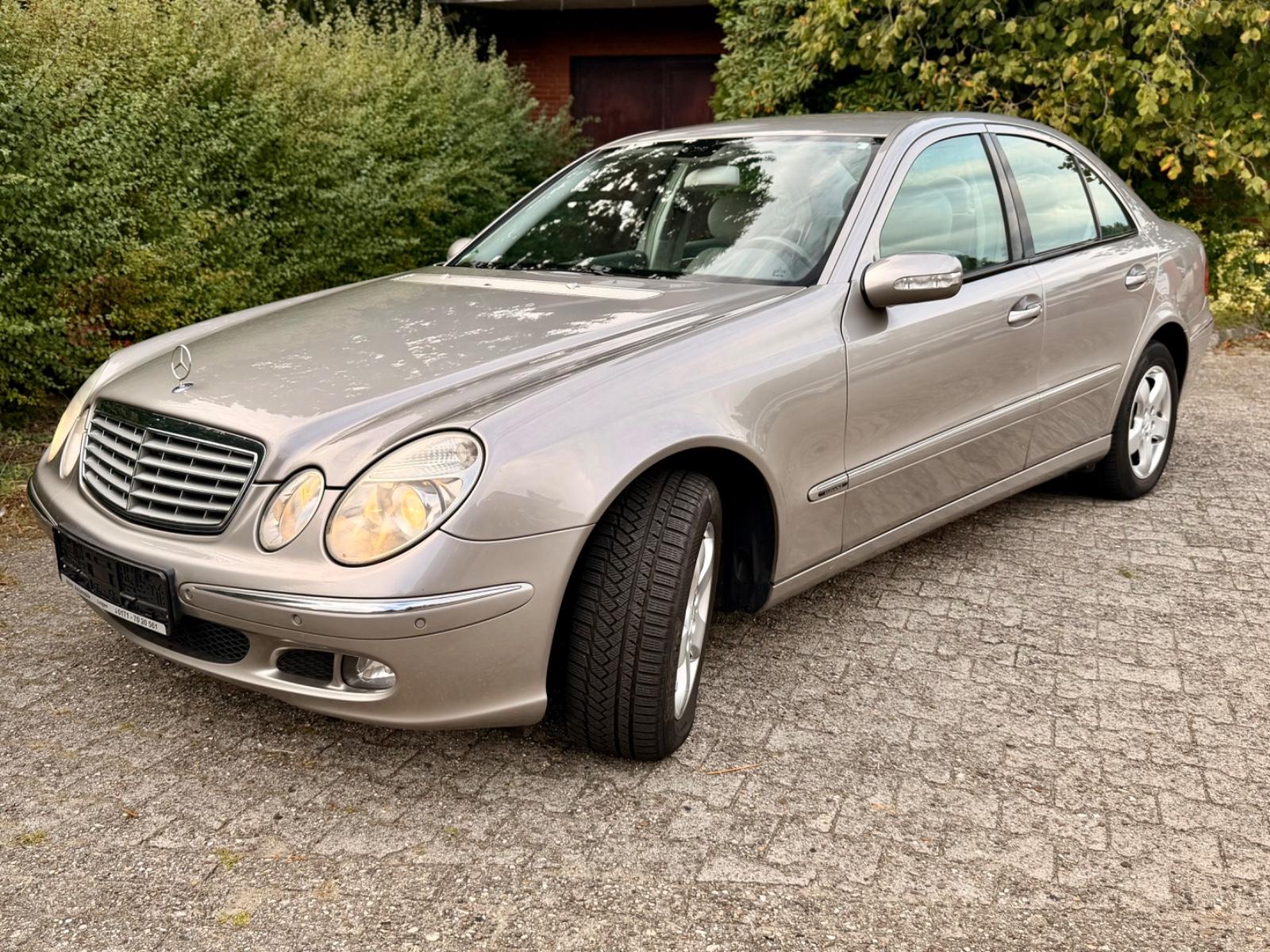 Mercedes-Benz E 220