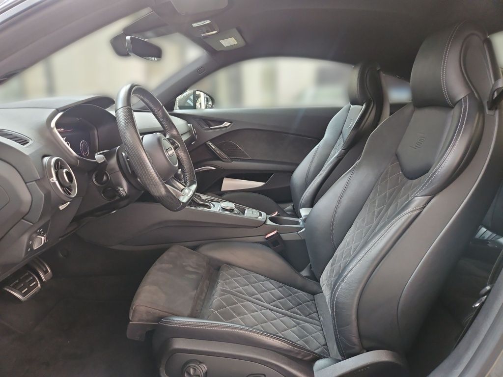 Fahrzeugabbildung Audi TT 45 Coupe quattro S-Line Matrix-LED Sound