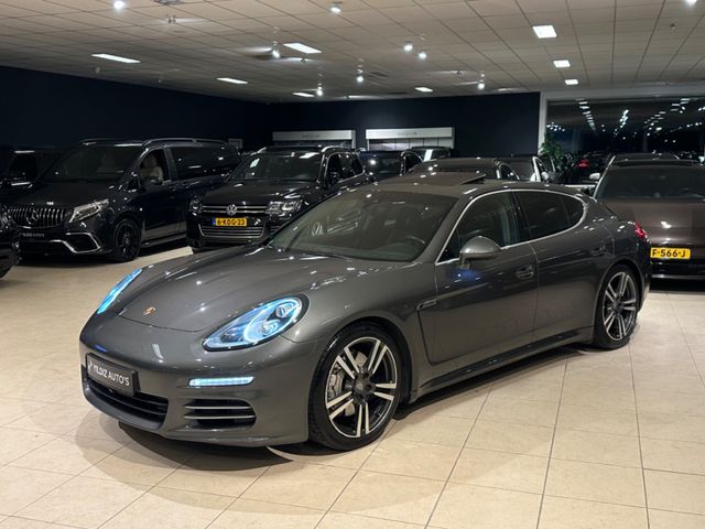 Porsche Panamera 3.0 4S*FACELIFT*LED*SDACH*360*20''TURBO