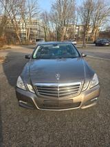 Mercedes-Benz E 200 BlueEFFICIENCY AVANTGARDE AVANTGARDE - gebrauchte Mercedes-Benz E 200 aus dem Jahr 2009