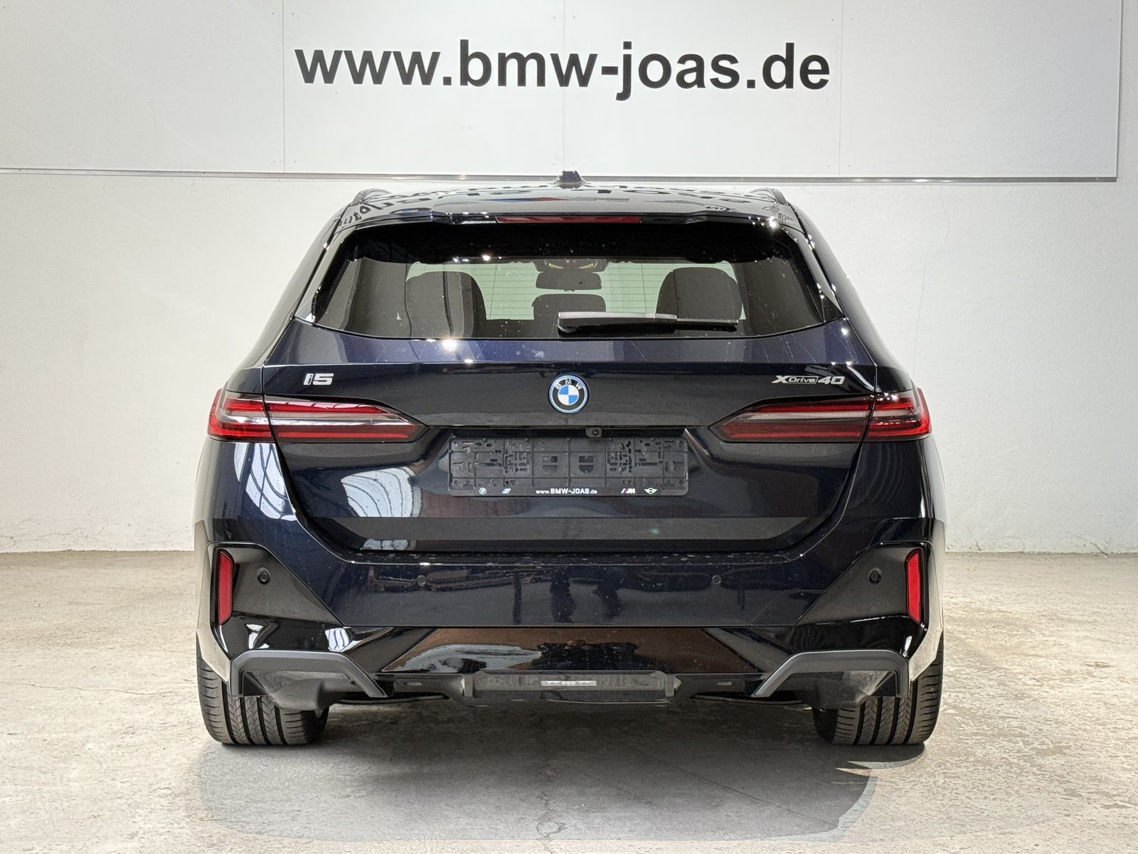 Fahrzeugabbildung BMW i5 xDrive40 B&W Hifi, Sitzbelüftung, 20" LMR