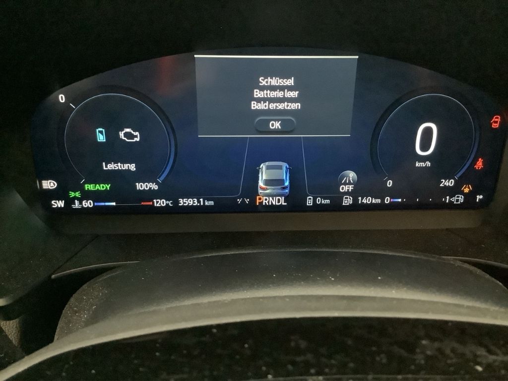 Fahrzeugabbildung Ford Kuga Plug-In Hybrid Active X HUD Navi B&O LED