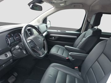 Fotografie des Opel Zafira Life Tourer L 2.0D AT Leder STANDHEIZUNG