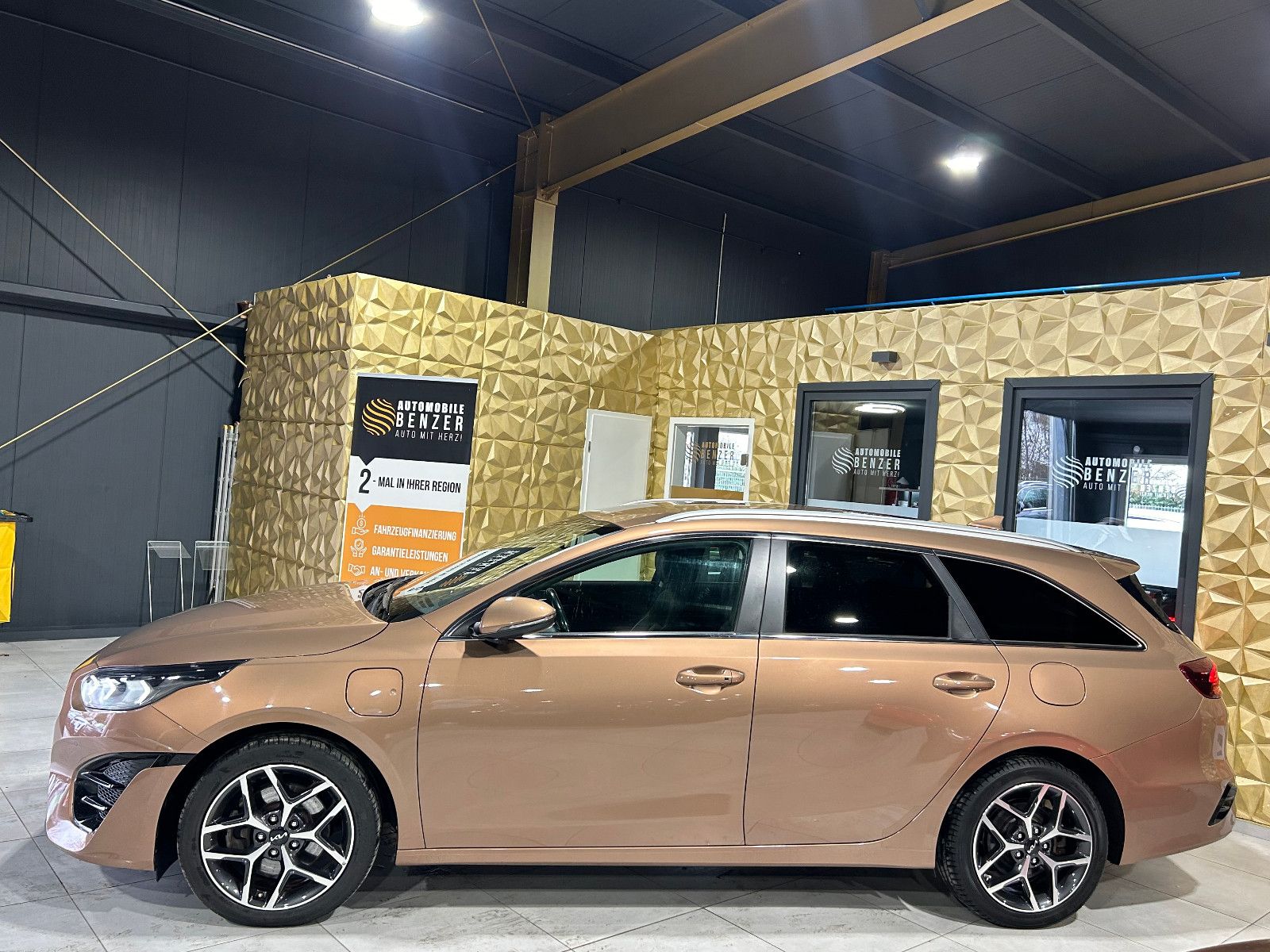 Fahrzeugabbildung Kia Ceed Sportswagon/Platinum Edition/DIGITAL-TACHO/