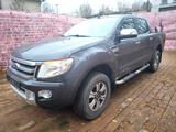 Ford Ranger Doppelkabine 4x4 3.2 TDCi Motorschaden - Ford: Unfallwagen