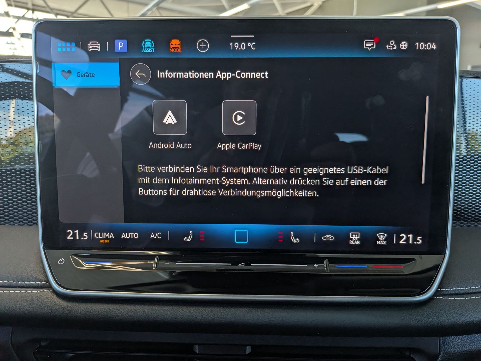 Fahrzeugabbildung Volkswagen Tiguan 1.5 eTSI ENERGY HD-Matrix 360 AHK 19