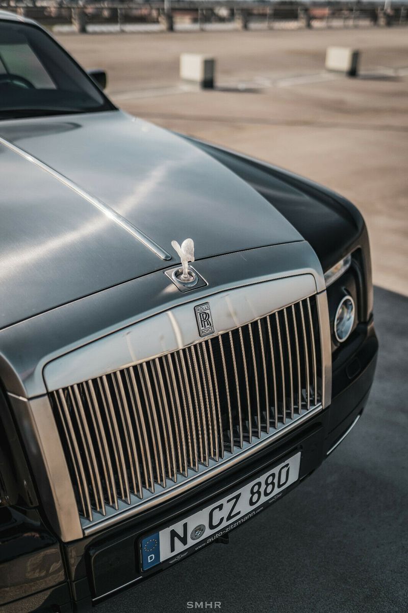 Fahrzeugabbildung Rolls-Royce Phantom Coupé/STERNENHIMMEL/TWO TONE/BESPOKE