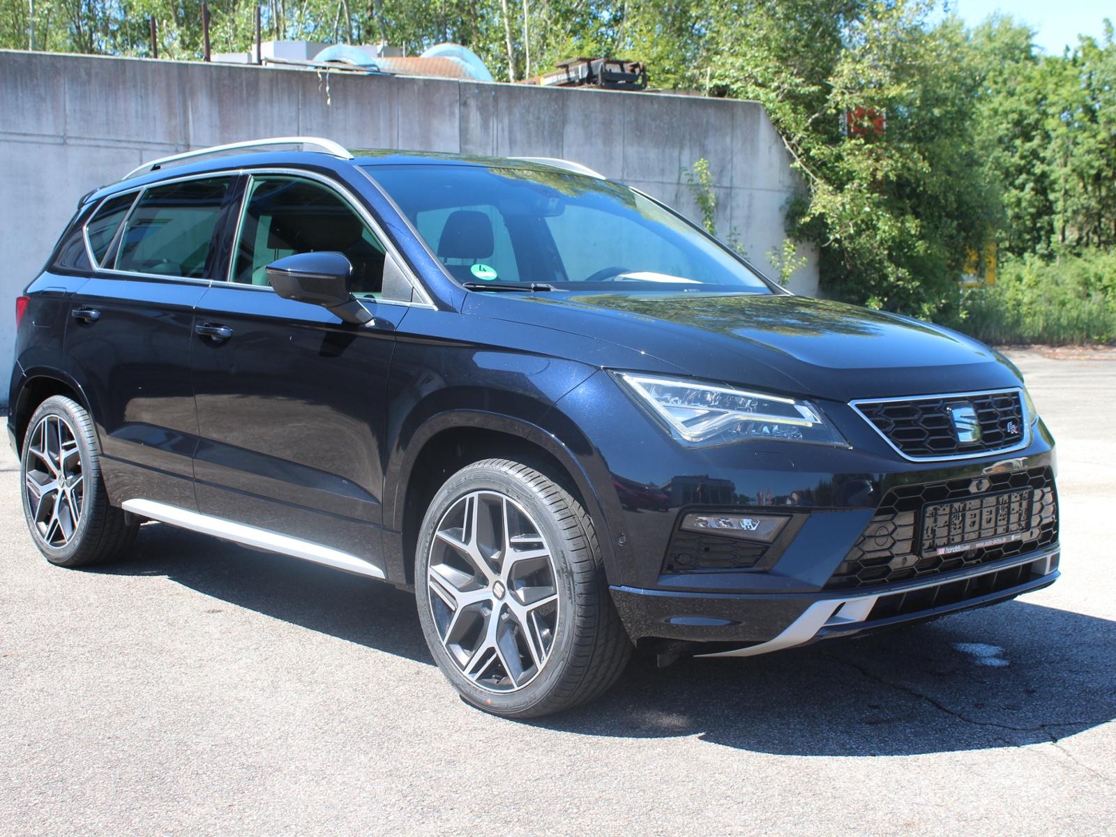 Seat Ateca FR 2.0 TDI DSG 4Drive AHK LED NAVI PANO
