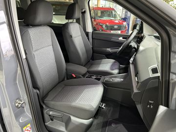 Ford Grand Tourneo Connect PHEV Titanium