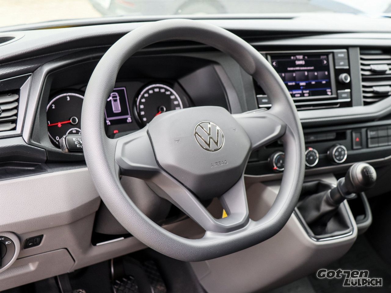 Fahrzeugabbildung Volkswagen T 6.1Kasten Klima PDC Trennwand 3-Sitze App