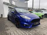 Ford Fiesta 1.6 EcoBoost ST Navi Recaro Alu Klima - Ford Fiesta Gebrauchtwagen in Stuttgart