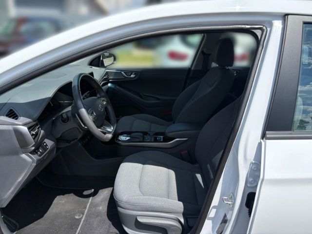 Fahrzeugabbildung Hyundai IONIQ Trend Elektro +KLIMA+NAVI+RFK+PDC+UVM+