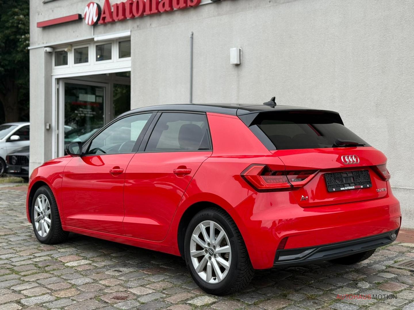 Audi A1 Sportback 30 TFSI S-tronic Apple CarPlay LED