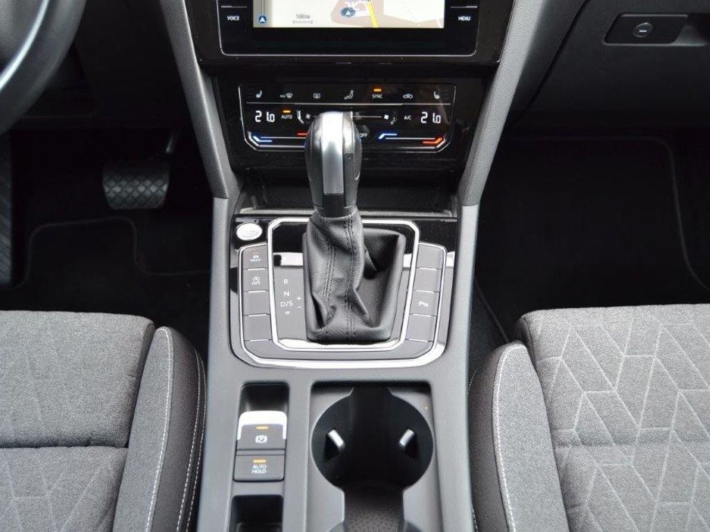 Passat Variant 1.5 TSI DSG R-Line Sport AHK/18-Z