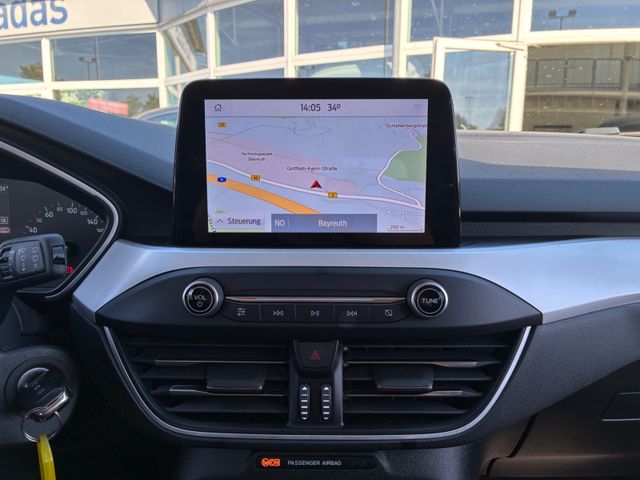 Fahrzeugabbildung Ford Focus Turnier 1,5 EcoB >KAM/NAV/LED/PDC/Sitzheiz