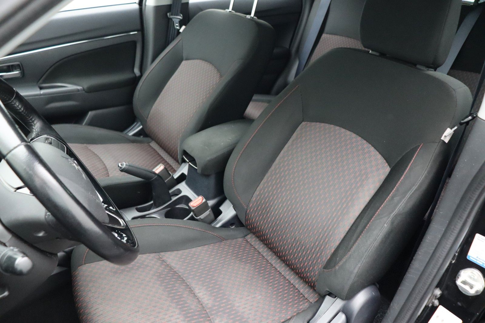 Fahrzeugabbildung Mitsubishi ASX Diamant Edition 1.6 2WD