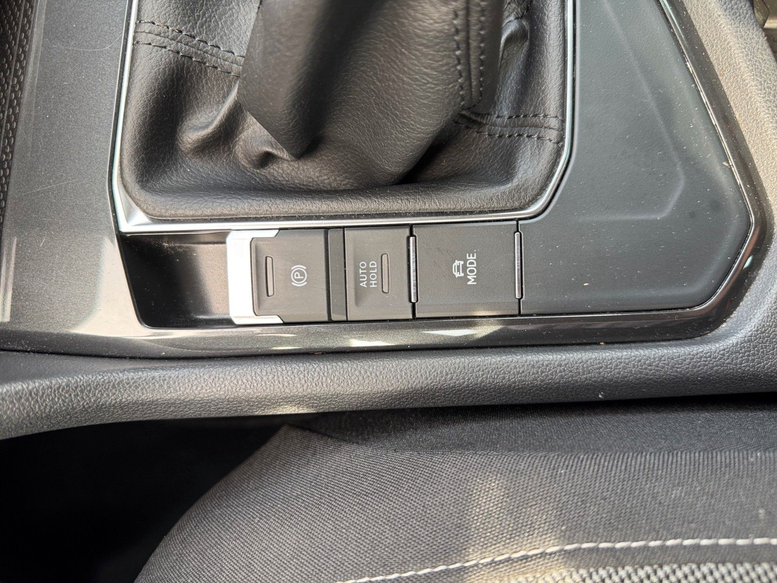 Fahrzeugabbildung Volkswagen Tiguan Life ACTIVE 1.5 TSI