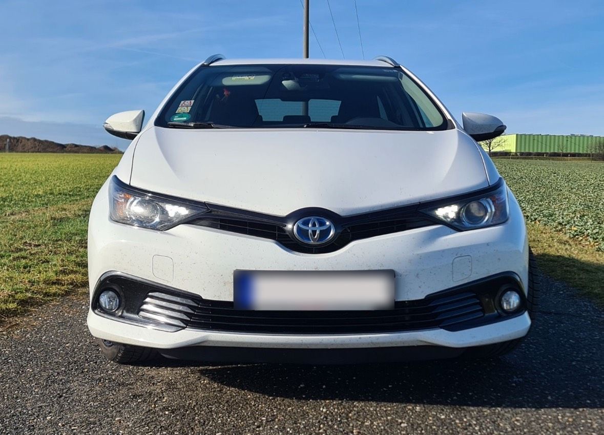 TOYOTA Auris Touring Sports